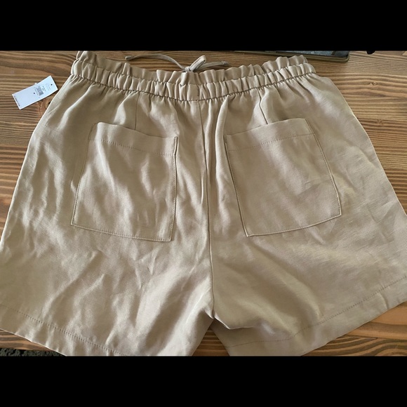 NWT - Old Navy High-Waist drawstring tie shorts - Picture 2 of 3